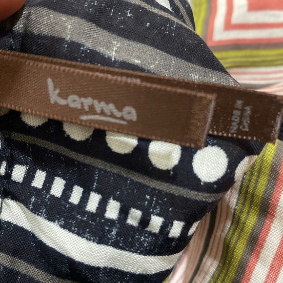 Karma poncho - Picture 9 of 9